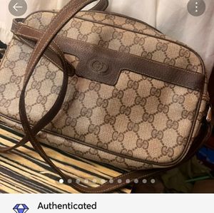 Authentic vintage 1960s Gucci Crossbody purse / bag